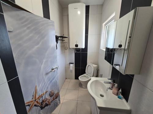 Et badeværelse på Ах, морето !!!