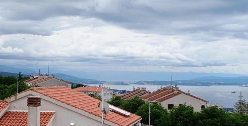 Moon Light-free parking