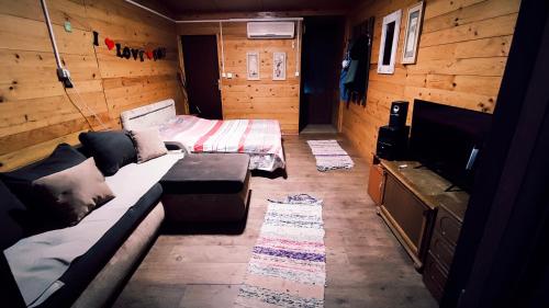 Televisor o centre d'entreteniment de Sidro river house