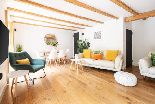 Ruang duduk di Host & Stay - Sunnyside Barn