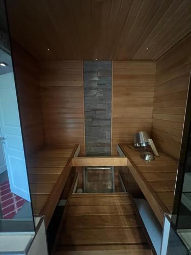 Billede fra billedgalleriet på Cozy well connected - family apartment i Helsinki