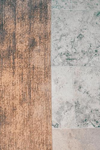 a group of different types of flooring at Les Suites de l'Étang in Cucuron