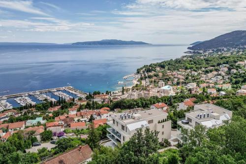 an aerial view of a town next to the water at Appartement Carpe Diem in Ičići