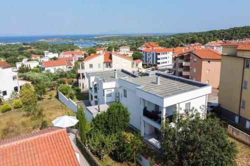 Modern apartment Alisa with a sea view