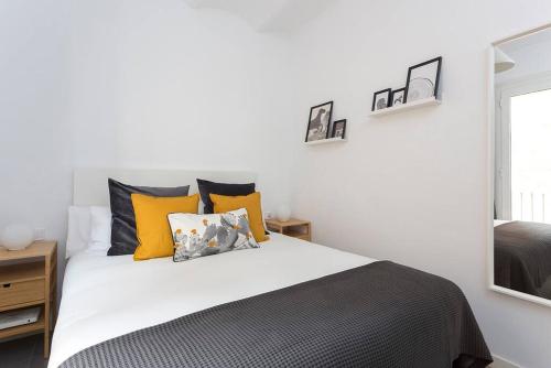 Cozy And Quiet In Trendy Sants
