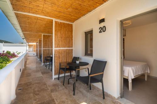Balkón nebo terasa v ubytování Daphnis Hotel