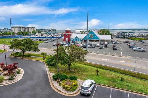 an aerial view of a parking lot with a building at Best Western Kent Narrows Inn in Grasonville