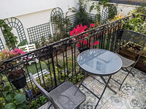 Maison rénovée avec jardinet près Paris 5 minutes du métro