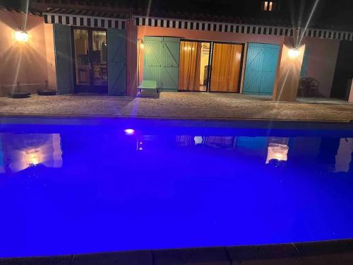 Villa spacieuse à Agde avec piscine privée, idéale pour familles