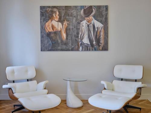 Quiet, central 2bd Apt, Kolonaki