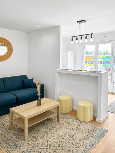 Photo de la galerie de l'établissement Studio sympa-lumineux proche Paris - 7 mn métro 11, à Noisy-le-Sec