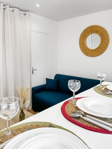 Photo de la galerie de l'établissement Studio sympa-lumineux proche Paris - 7 mn métro 11, à Noisy-le-Sec