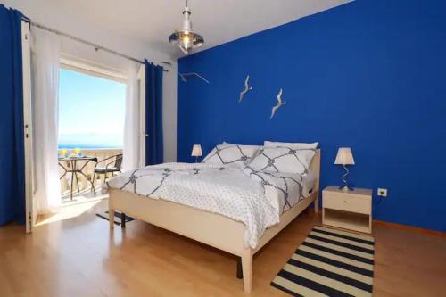 Letto o letti in una camera di Bol Bliss Apartments