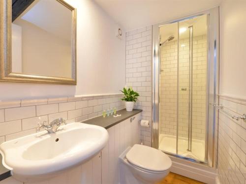 Un baño de The Bathurst Arms