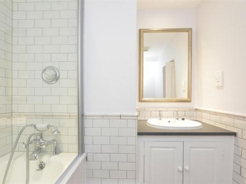 Un baño de The Bathurst Arms