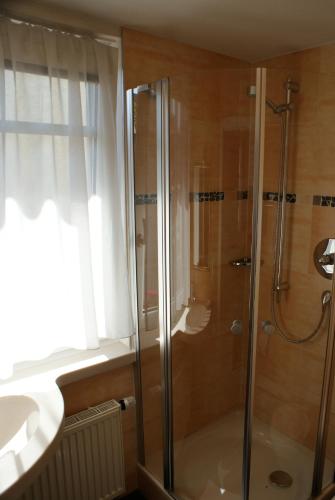 Koupelna v ubytování Hotel Altes Rathaus