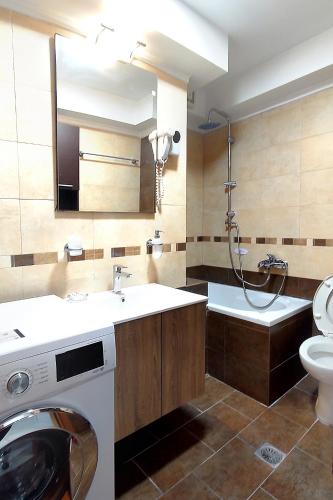 Metaxenia's apartment 202
