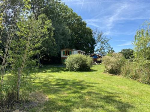 Photo de la galerie de l'établissement Roulottes des Combrailles, à Saint-Pardoux