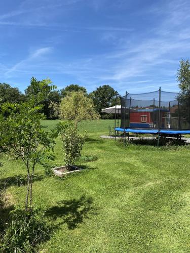 Photo de la galerie de l'établissement Roulottes des Combrailles, à Saint-Pardoux