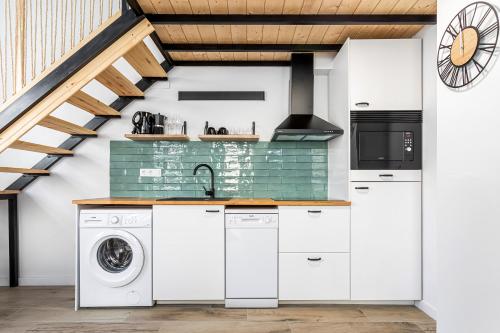 Marie Curie Flats, Lovely Loft