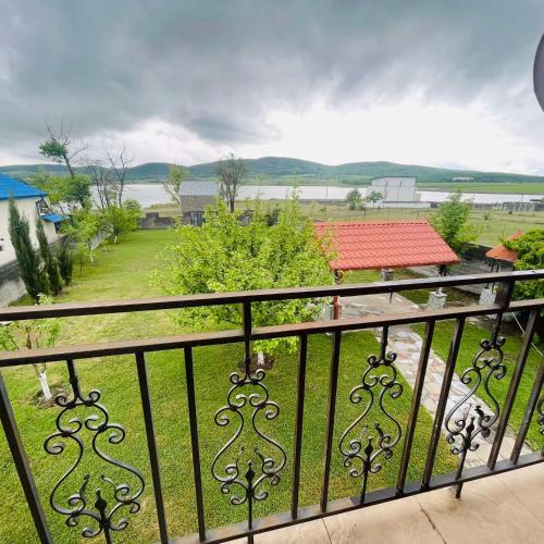 Bazalet'iにあるBazaleti lake homeのギャラリーの写真