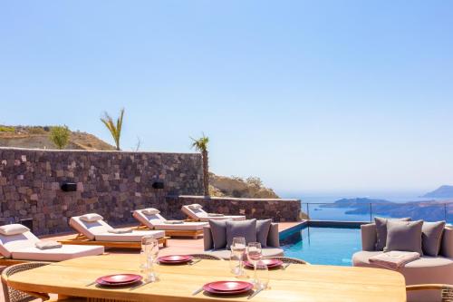 Islet Santorini Infinity Caldera Villa