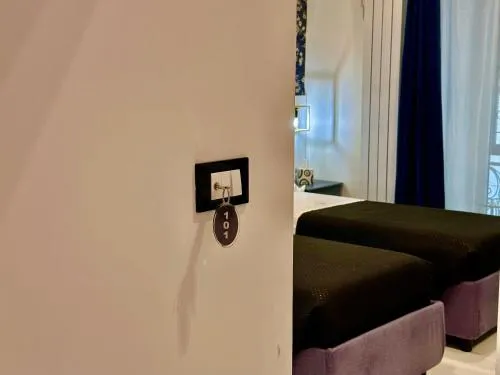 Elegance Rooms Spaccanapoli photo 26