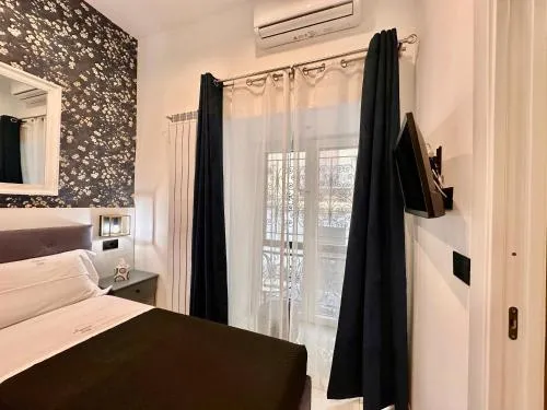 Elegance Rooms Spaccanapoli photo 28