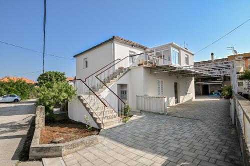 Gallery image of Lea & Roko in Sukošan