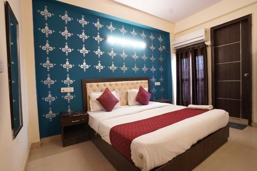 Postel nebo postele na pokoji v ubytování Hotel Tourist Palace