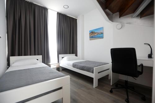 DR Apartments with Free Private Parking