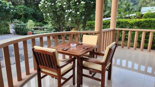 Ban công/sân hiên tại Green self-catering Apartment