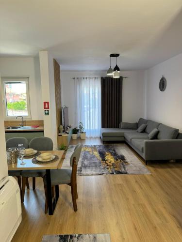 Ein Sitzbereich in der Unterkunft Apartment in City Center