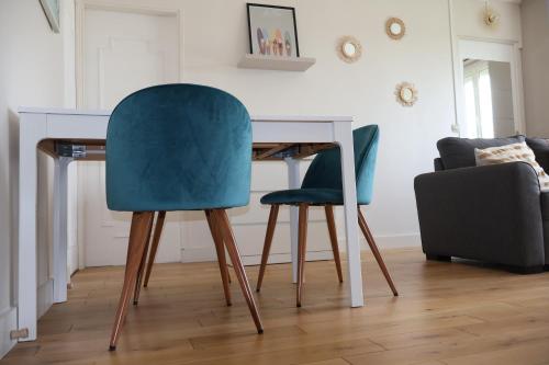 Photo de la galerie de l'établissement Cosy Cocon - Appartement T2 - Sèvres, à Sèvres