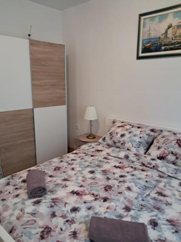 Cozy-family apartment (5-10 min from main market)