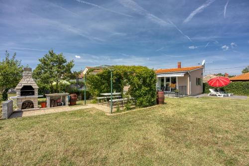 Family Friendly House Kacana - Happy Rentals