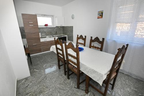 Light apartment - with Air Conditioning