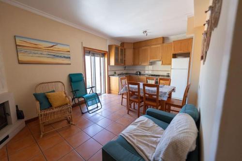 Η κουζίνα ή μικρή κουζίνα στο Praia de Mira - Apartamento T2