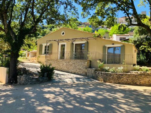 La Bohème à Lacoste