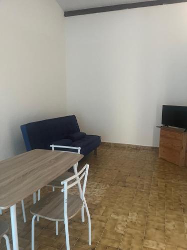 TV a/nebo společenská místnost v ubytování Appartement laiconto