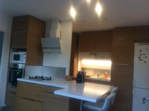 Photo de la galerie de l'établissement Maison tranquille terrasse bois et verdure, à Gradignan