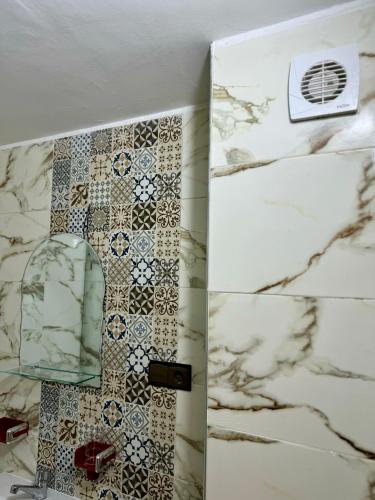 Un baño de La Casa Luminosa