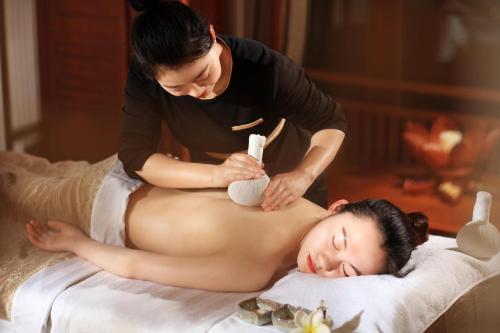 Lázně a/nebo wellness v ubytování HUALUXE Hotels & Resorts Kunming