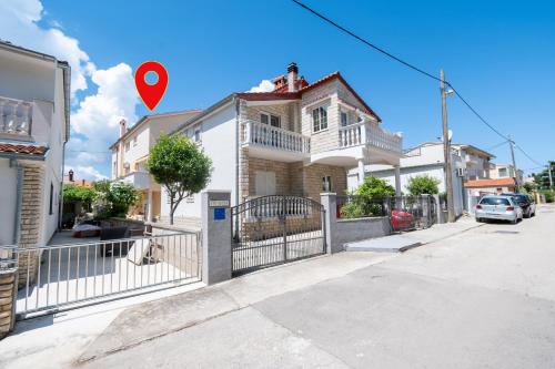 Apartments by the sea Zadar - 21958