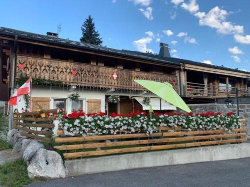 Appartement rénové 2 pièces pour 4 personnes aux Gets, proche pistes, parking et WiFi inclus - FR-1-802-91