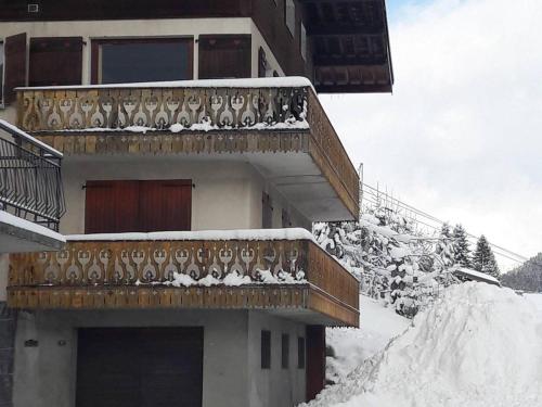 Photo de la galerie de l'établissement Les Gets : Appartement 8 pers. - 3 chambres - Proche centre et remontées mécaniques - FR-1-802-88, aux Gets