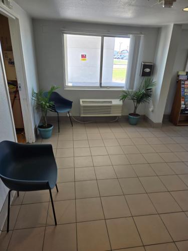 Χώρος καθιστικού στο Motel 6-Billings, MT - North