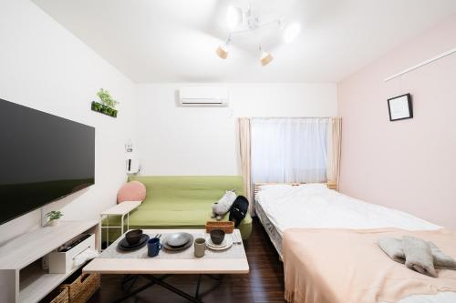 Direct access to major Tokyo stations including Shibuya, Shinjuku, Ikebukuro, Akihabara, and Ueno 3-minute walk from nearest station Tokyo Dome Suitable for long-term stays 201