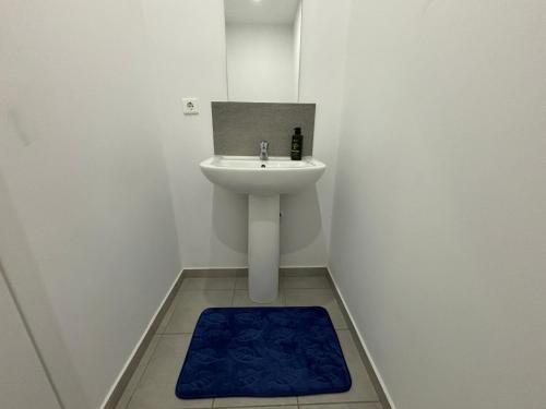 Un baño de The Olive Pickers House