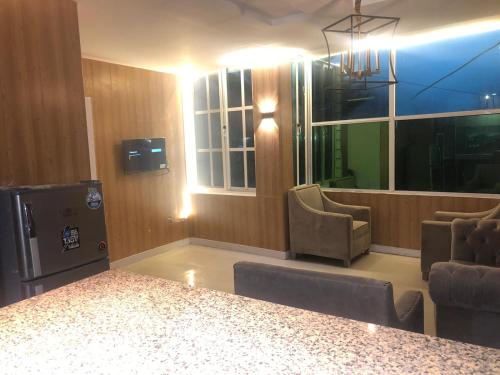 Гостиная зона в The White Loft Nathiagali